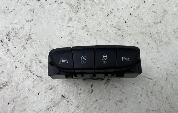 Opel Astra K A set of switches 39048749