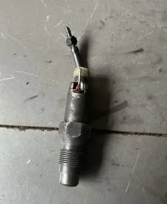 Fuel injector