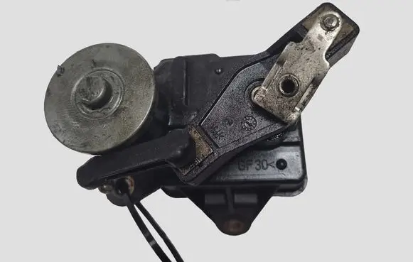 Mercedes-Benz E W211 Intake manifold valve actuator/motor A6421500494Q2