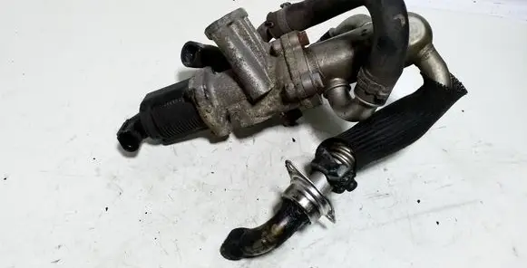 Opel Astra H EGR valve cooler 55186162