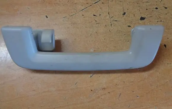 Ford Kuga I Rear interior roof grab handle
