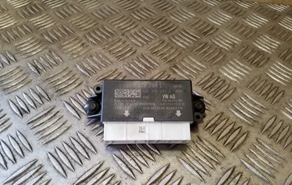 Volkswagen PASSAT B8 Parking PDC control unit/module 5Q0919294L 5Q0919294A 000021916