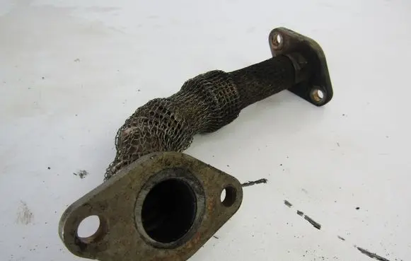 Audi A4 S4 B5 8D EGR valve line/pipe/hose 028131521P