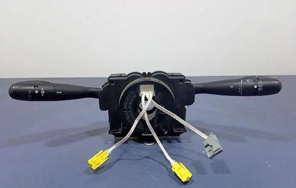Peugeot Partner Other switches/knobs/shifts 96574708XT