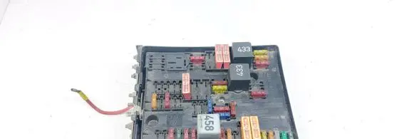Volkswagen Touran I Fuse box set 1K0937805 1K0937124H 1H030304