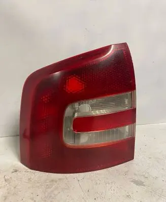Skoda Octavia Mk2 (1Z) Rear/tail lights 1Z9945095
