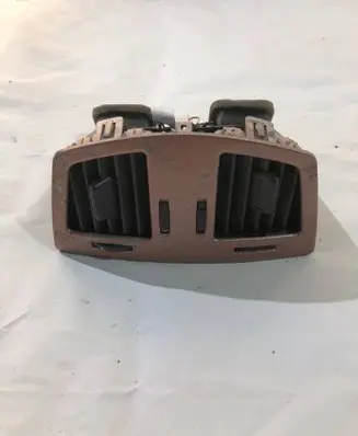 BMW 7 E65 E66 Dash center air vent grill 8385257 7002395 14121810