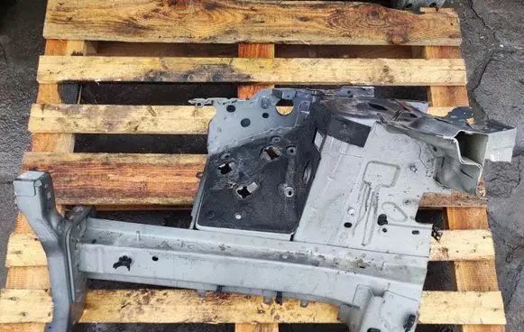 Peugeot 308 Front piece kit 