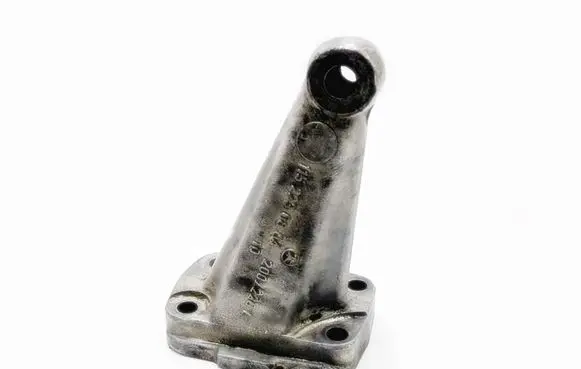 Mercedes-Benz 100 W631 Engine mounting bracket 1152230804