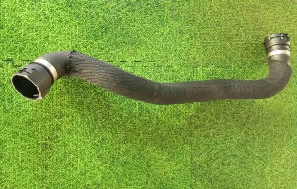 BMW M6 Coolant pipe/hose 7834055