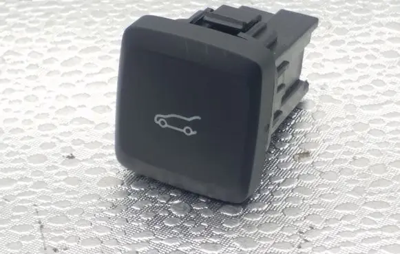 Tailgate opening switch