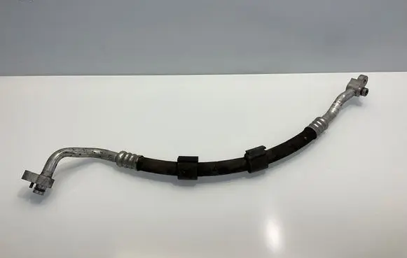 Porsche Macan (95B) Air conditioning (A/C) pipe/hose 95B260701D
