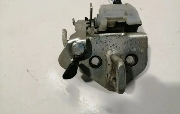 Skoda Octavia Mk2 (1Z) Tailgate/trunk/boot lock/catch/latch 1Z9827511C