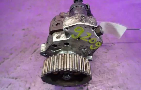 Renault Scenic II - Grand scenic II Fuel injection high pressure pump 8200456693