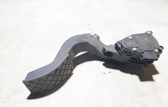 Audi A6 S6 C5 4B Accelerator throttle pedal 008376
