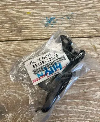 Lexus NX Oil filter mounting bracket 5213978020