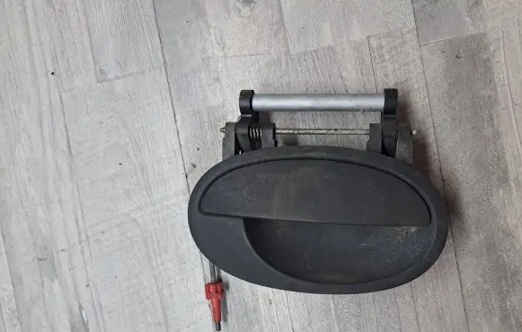 Opel Meriva A Front door exterior handle 22175