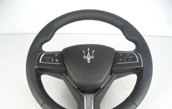 Maserati Levante Steering wheel airbag