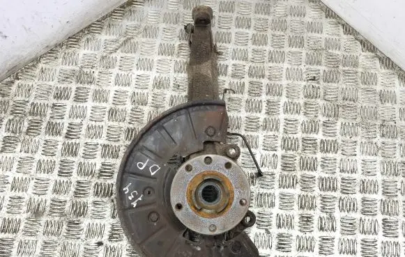 Audi Q7 4L Front wheel hub
