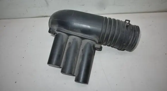 Audi A3 S3 8V Air intake duct part 04E129651C