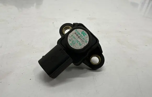 Mercedes-Benz E W211 Air pressure sensor A0061539728