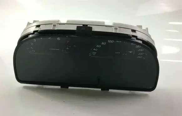 Toyota Camry Speedometer (instrument cluster) 838000W070 S1015