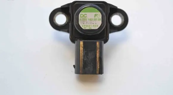 BMW 7 F01 F02 F03 F04 Air pressure sensor A0051535028