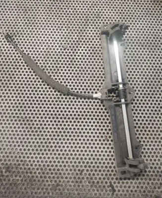 BMW 7 E65 E66 Glove box lock 7033378