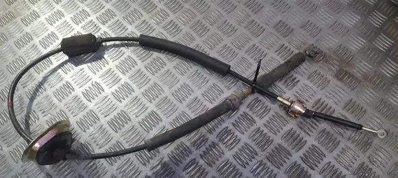Handbrake/parking brake wiring cable