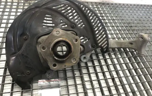 Audi A7 S7 4K8 Front wheel hub spindle knuckle 4K0407559D