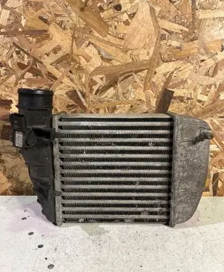 Audi A6 S6 C6 4F Intercooler air channel guide 4F0145805R