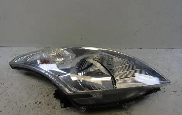 Suzuki Swift II Headlight/headlamp P8798R