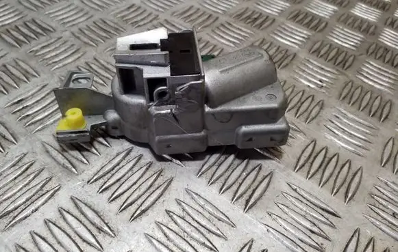 Volvo XC70 Steering wheel lock 31202090 7G9N3F880DC