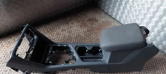 Volkswagen Tiguan Allspace Center console 5NN863319 5NN862531 5NA035345