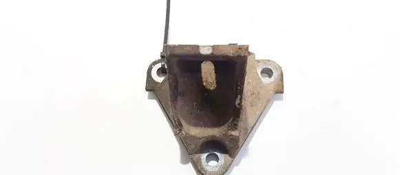 Opel Omega B1 Engine mounting bracket 90539676 gm90539676