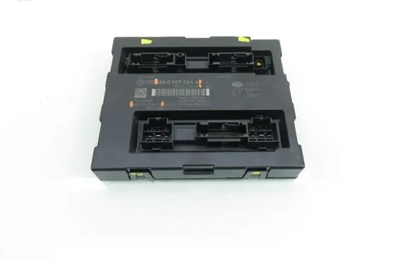 Audi A5 8T 8F Central body control module 5DK00991810 8K0907064A