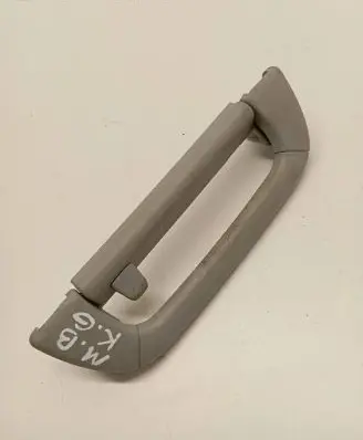 Mercedes-Benz S W220 Rear interior roof grab handle 2208100551