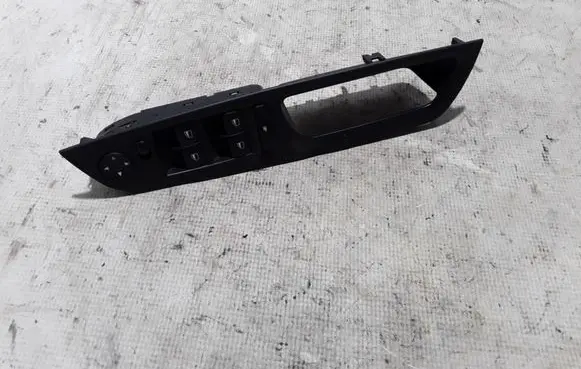 BMW X5 E70 Electric window control switch 9218043