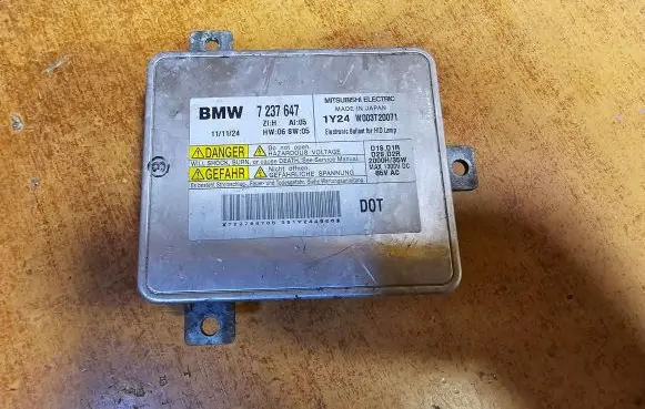 BMW 7 F01 F02 F03 F04 Headlight ballast module Xenon 7237647 W003T20071