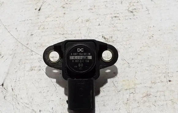 Mercedes-Benz E C207 W207 Sensor A0071530028