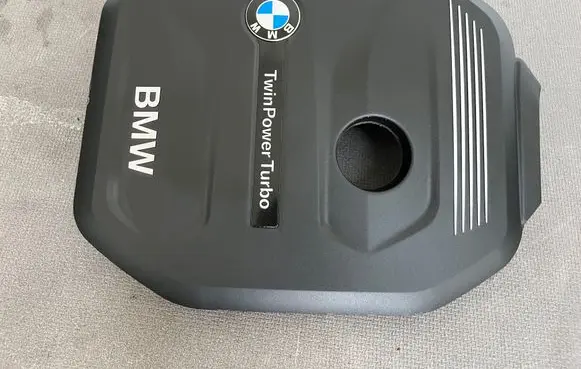 BMW 1 F20 F21 Engine cover (trim) 8602967 16208310