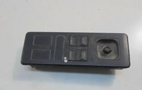 Mercedes-Benz Vito Viano W638 Electric window control switch 0005456813