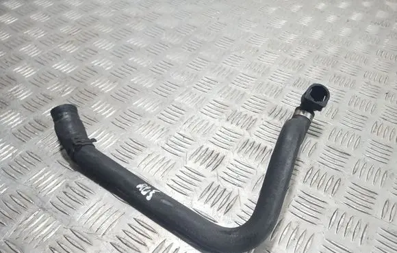 Land Rover Range Rover L322 Engine coolant pipe/hose