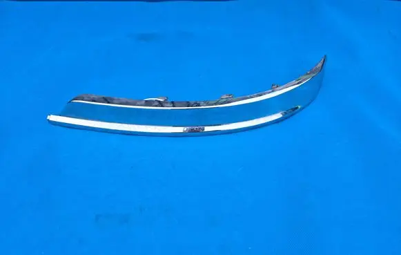 BMW 7 G70 Rear bumper trim bar molding 9853579
