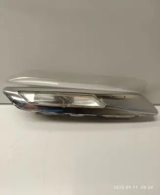 BMW 5 F10 F11 Front fender indicator light 7154167 7154169