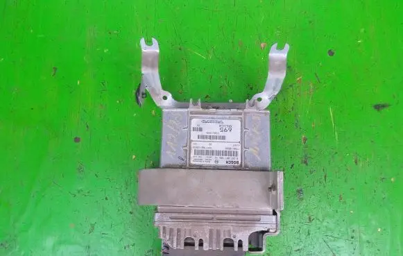 Volvo S40, V40 Engine control unit/module ECU 7700110648