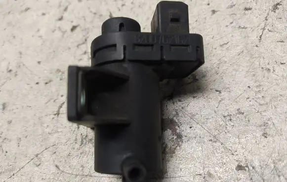 Renault Master III Turbo solenoid valve 8200762162