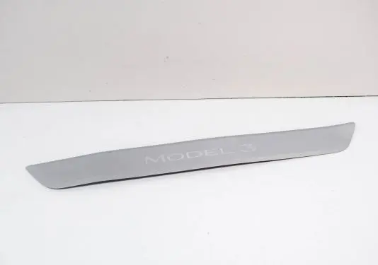 Tesla Model 3 Front sill trim cover 109084400C