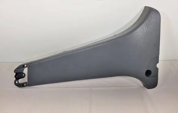 (B) pillar trim (bottom)