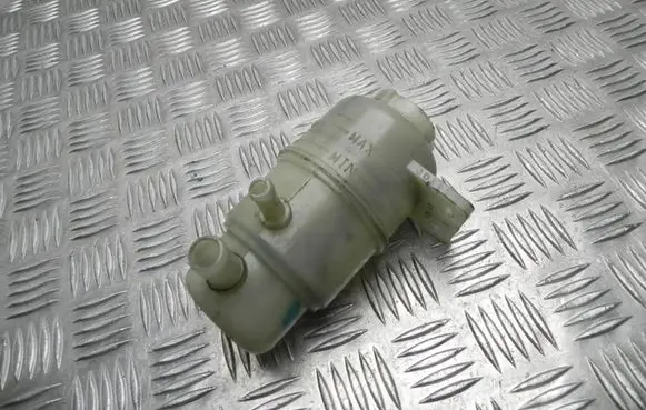 Mitsubishi Lancer VIII Power steering fluid tank/reservoir 8D08T VD16600